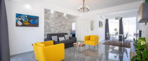 Arricàmpati Apartments Villa, Park & Bringo Car Rental